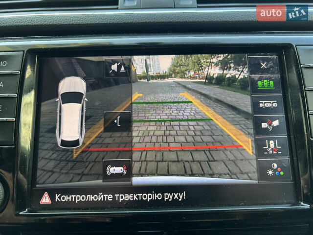 Білий Шкода Суперб, об'ємом двигуна 2 л та пробігом 286 тис. км за 16300 $, фото 17 на Automoto.ua