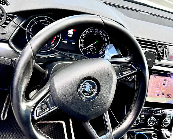 Белый Шкода Суперб, объемом двигателя 1.97 л и пробегом 250 тыс. км за 17500 $, фото 8 на Automoto.ua