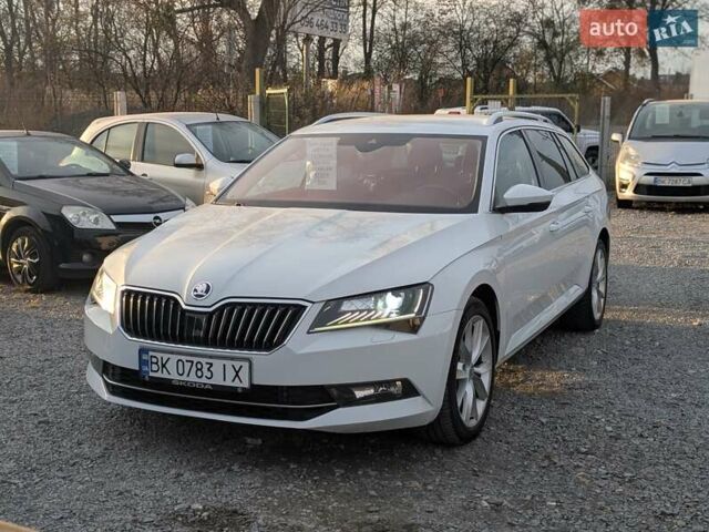 Белый Шкода Суперб, объемом двигателя 1.97 л и пробегом 287 тыс. км за 21550 $, фото 3 на Automoto.ua