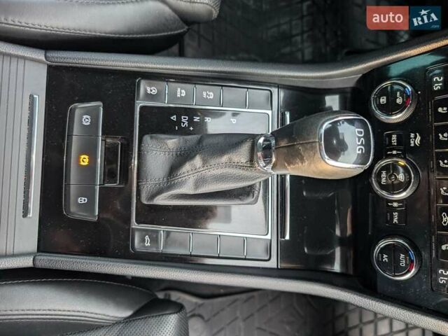 Белый Шкода Суперб, объемом двигателя 1.97 л и пробегом 287 тыс. км за 21550 $, фото 65 на Automoto.ua