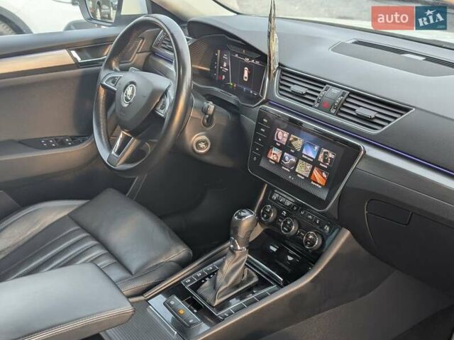 Белый Шкода Суперб, объемом двигателя 1.97 л и пробегом 287 тыс. км за 21550 $, фото 57 на Automoto.ua