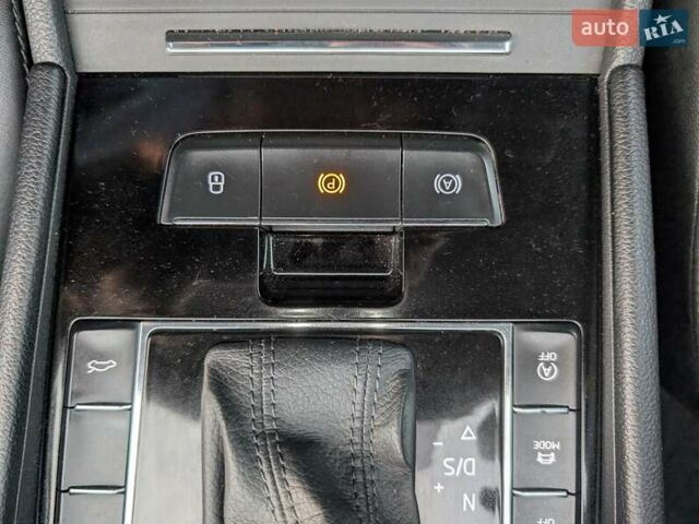 Белый Шкода Суперб, объемом двигателя 1.97 л и пробегом 287 тыс. км за 21550 $, фото 67 на Automoto.ua