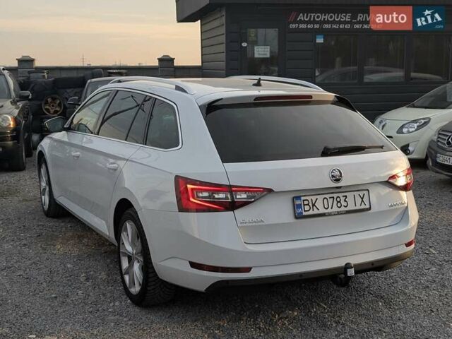 Белый Шкода Суперб, объемом двигателя 1.97 л и пробегом 287 тыс. км за 21550 $, фото 23 на Automoto.ua