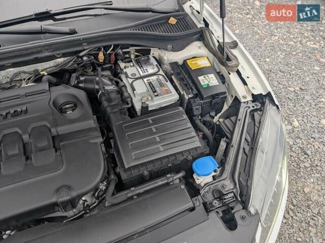 Білий Шкода Суперб, об'ємом двигуна 1.97 л та пробігом 287 тис. км за 22550 $, фото 71 на Automoto.ua
