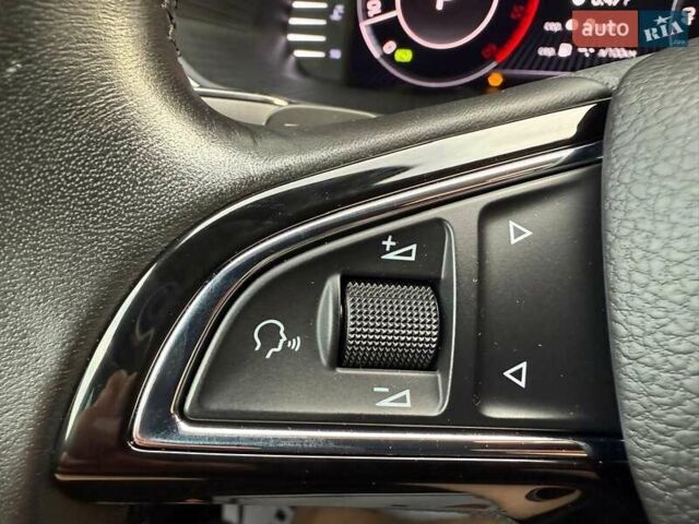 Білий Шкода Суперб, об'ємом двигуна 1.97 л та пробігом 64 тис. км за 24999 $, фото 60 на Automoto.ua