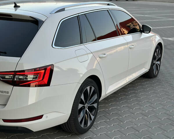 Білий Шкода Суперб, об'ємом двигуна 1.97 л та пробігом 167 тис. км за 23900 $, фото 12 на Automoto.ua