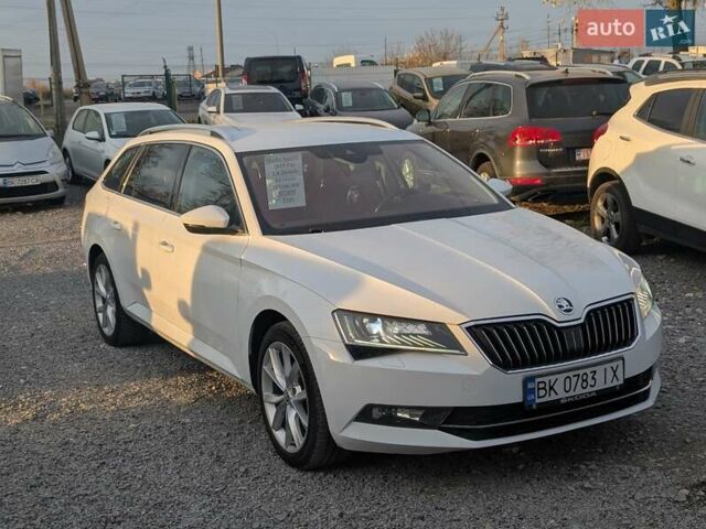 Белый Шкода Суперб, объемом двигателя 1.97 л и пробегом 287 тыс. км за 21550 $, фото 8 на Automoto.ua
