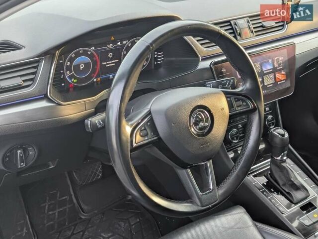 Белый Шкода Суперб, объемом двигателя 1.97 л и пробегом 287 тыс. км за 21550 $, фото 40 на Automoto.ua