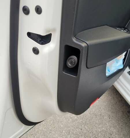 Белый Шкода Суперб, объемом двигателя 1.97 л и пробегом 140 тыс. км за 27500 $, фото 1 на Automoto.ua