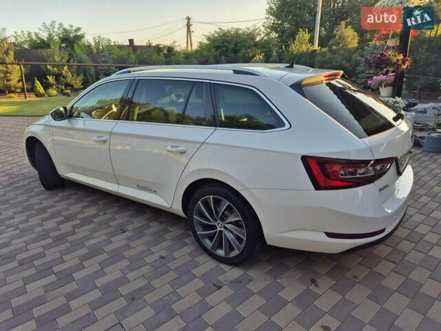 Шкода Суперб 2019 в Днепре (Днепропетровске) на Automoto.ua Белый Шкода Суперб, объемом двигателя 1.97 л и пробегом 410 тыс. км за 15000 $, фото 6 на Automoto.ua