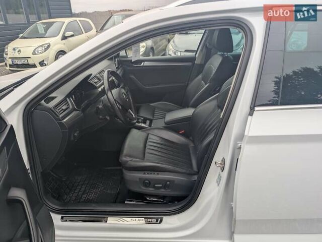 Білий Шкода Суперб, об'ємом двигуна 1.97 л та пробігом 287 тис. км за 22550 $, фото 32 на Automoto.ua