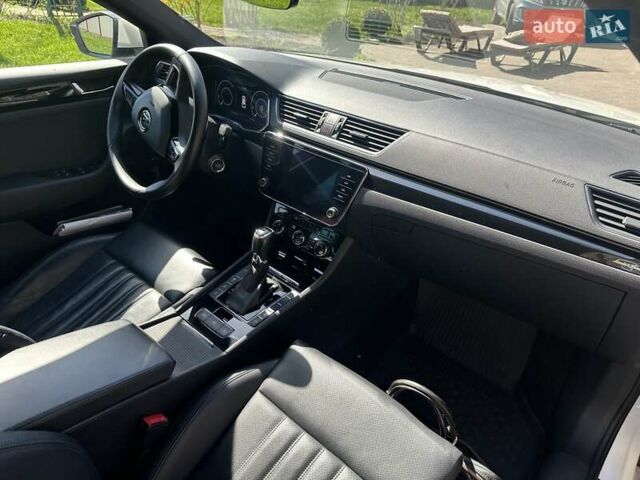 Білий Шкода Суперб, об'ємом двигуна 1.97 л та пробігом 187 тис. км за 26500 $, фото 3 на Automoto.ua