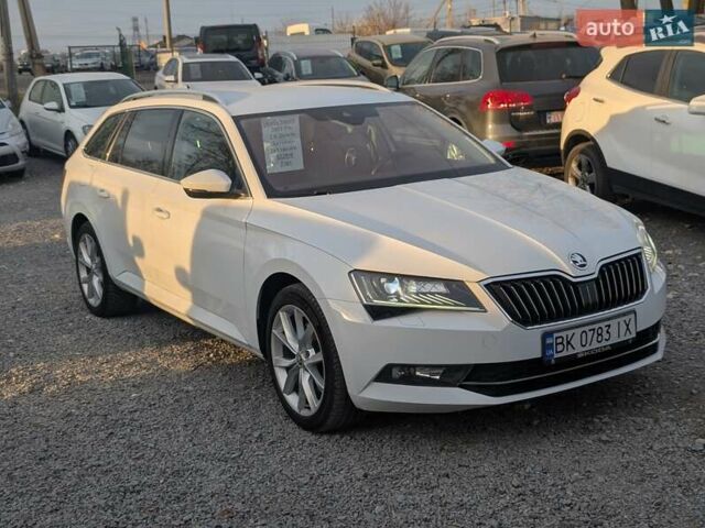 Белый Шкода Суперб, объемом двигателя 1.97 л и пробегом 287 тыс. км за 21550 $, фото 7 на Automoto.ua