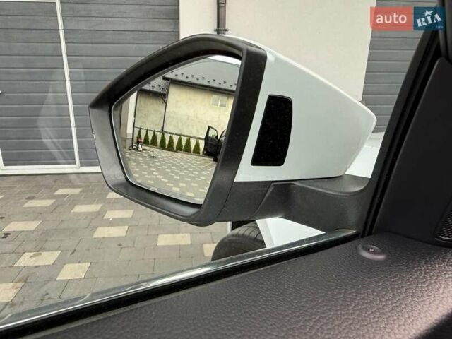 Білий Шкода Суперб, об'ємом двигуна 1.97 л та пробігом 64 тис. км за 24999 $, фото 44 на Automoto.ua
