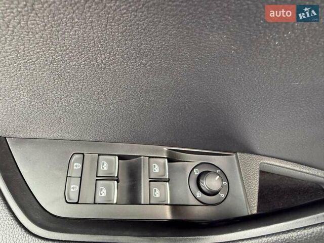 Білий Шкода Суперб, об'ємом двигуна 1.97 л та пробігом 64 тис. км за 24999 $, фото 83 на Automoto.ua