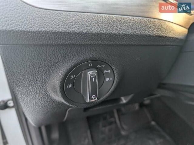 Белый Шкода Суперб, объемом двигателя 1.97 л и пробегом 287 тыс. км за 21550 $, фото 38 на Automoto.ua