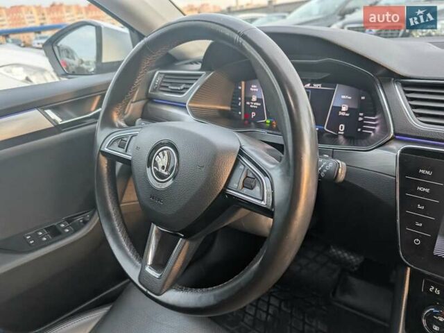 Белый Шкода Суперб, объемом двигателя 1.97 л и пробегом 287 тыс. км за 21550 $, фото 59 на Automoto.ua