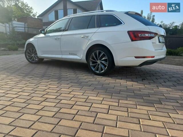 Шкода Суперб 2019 в Днепре (Днепропетровске) на Automoto.ua Белый Шкода Суперб, объемом двигателя 1.97 л и пробегом 410 тыс. км за 15000 $, фото 40 на Automoto.ua