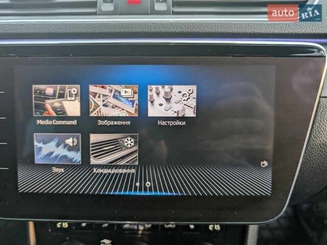 Белый Шкода Суперб, объемом двигателя 1.97 л и пробегом 287 тыс. км за 21550 $, фото 61 на Automoto.ua