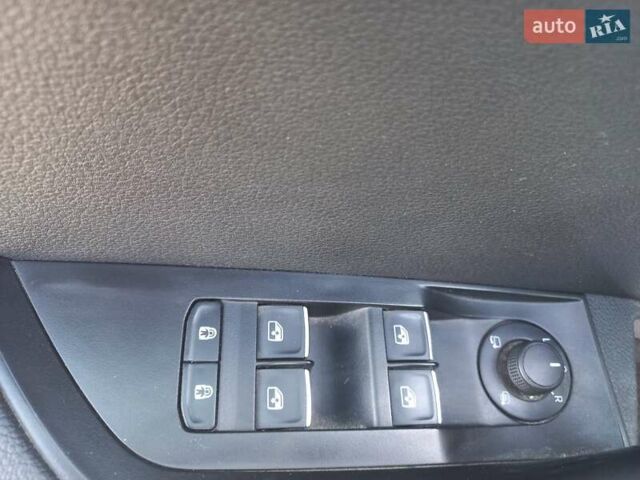 Шкода Суперб 2019 в Днепре (Днепропетровске) на Automoto.ua Белый Шкода Суперб, объемом двигателя 1.97 л и пробегом 410 тыс. км за 15000 $, фото 19 на Automoto.ua