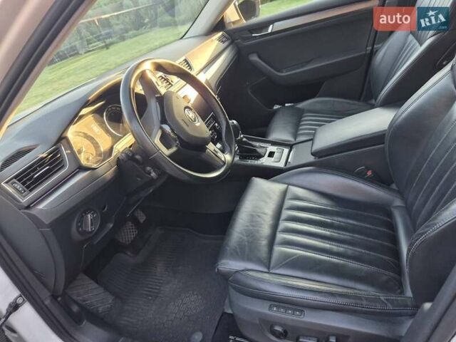 Шкода Суперб 2019 в Днепре (Днепропетровске) на Automoto.ua Белый Шкода Суперб, объемом двигателя 1.97 л и пробегом 410 тыс. км за 15000 $, фото 10 на Automoto.ua