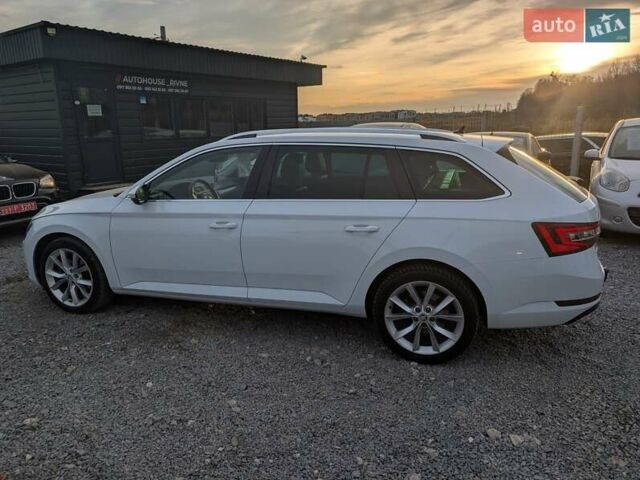 Белый Шкода Суперб, объемом двигателя 1.97 л и пробегом 287 тыс. км за 21550 $, фото 28 на Automoto.ua