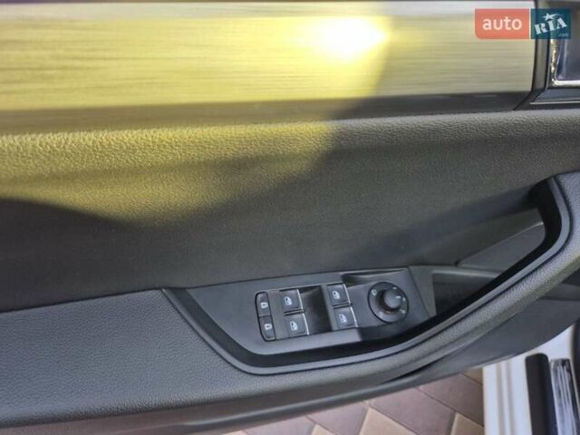 Шкода Суперб 2019 в Днепре (Днепропетровске) на Automoto.ua Белый Шкода Суперб, объемом двигателя 1.97 л и пробегом 410 тыс. км за 15000 $, фото 12 на Automoto.ua