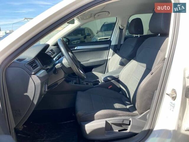 Білий Шкода Суперб, об'ємом двигуна 1.97 л та пробігом 251 тис. км за 15400 $, фото 18 на Automoto.ua