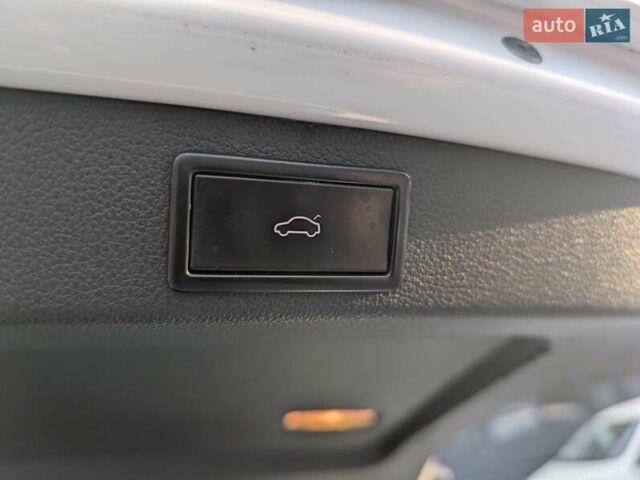 Белый Шкода Суперб, объемом двигателя 1.97 л и пробегом 287 тыс. км за 21550 $, фото 22 на Automoto.ua