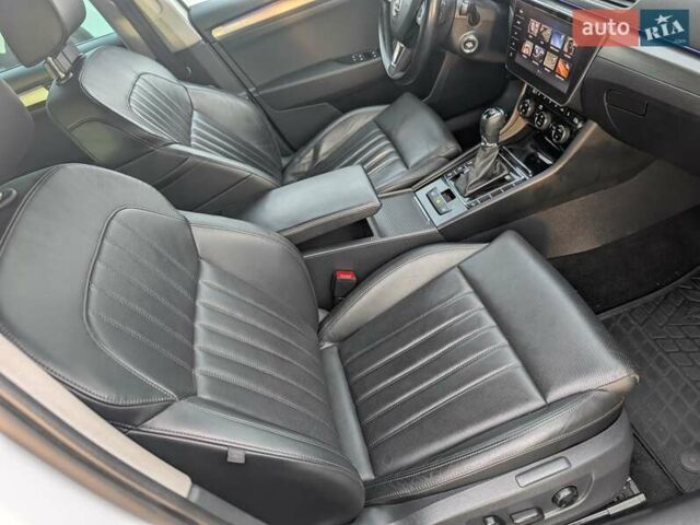 Белый Шкода Суперб, объемом двигателя 1.97 л и пробегом 287 тыс. км за 21550 $, фото 55 на Automoto.ua