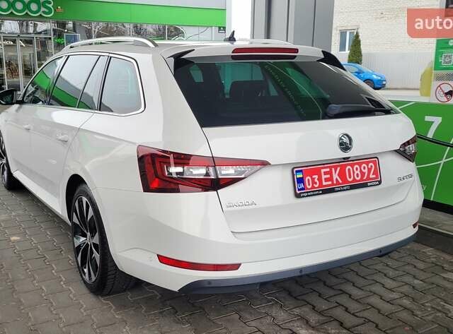 Белый Шкода Суперб, объемом двигателя 1.97 л и пробегом 140 тыс. км за 27500 $, фото 11 на Automoto.ua