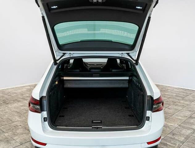 Белый Шкода Суперб, объемом двигателя 1.97 л и пробегом 193 тыс. км за 29999 $, фото 36 на Automoto.ua