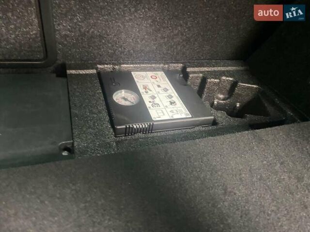 Білий Шкода Суперб, об'ємом двигуна 1.4 л та пробігом 107 тис. км за 24900 $, фото 33 на Automoto.ua