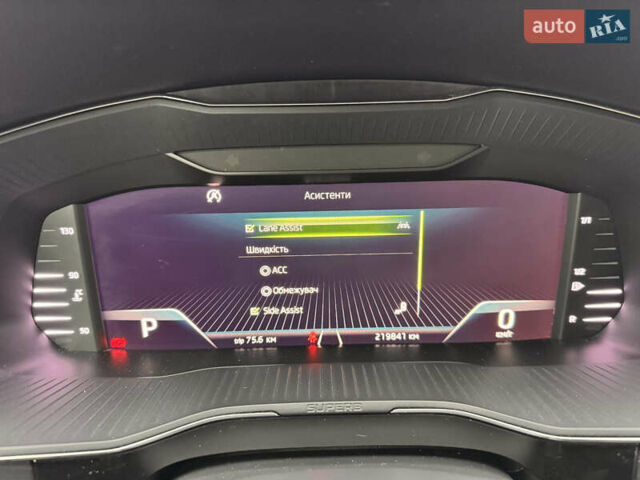 Белый Шкода Суперб, объемом двигателя 1.97 л и пробегом 219 тыс. км за 25500 $, фото 31 на Automoto.ua