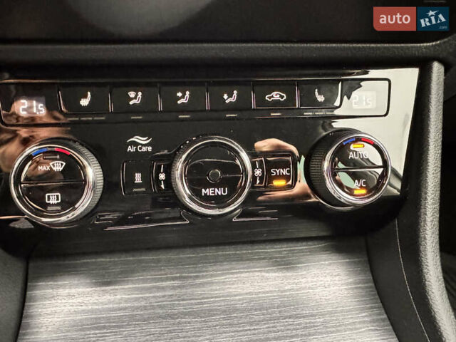 Белый Шкода Суперб, объемом двигателя 1.97 л и пробегом 219 тыс. км за 25500 $, фото 28 на Automoto.ua