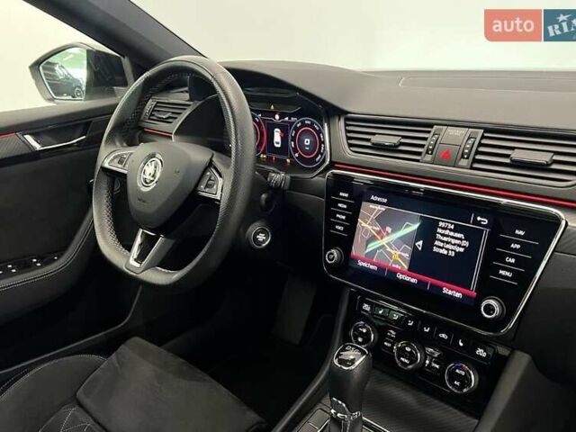 Белый Шкода Суперб, объемом двигателя 1.97 л и пробегом 193 тыс. км за 29999 $, фото 24 на Automoto.ua