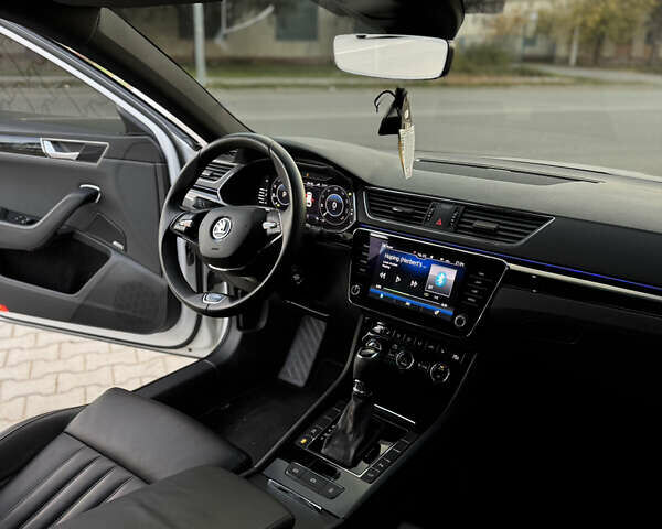 Білий Шкода Суперб, об'ємом двигуна 1.97 л та пробігом 170 тис. км за 29999 $, фото 9 на Automoto.ua