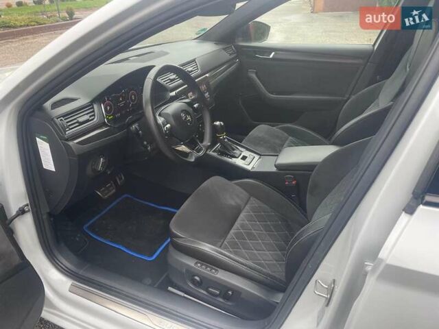 Білий Шкода Суперб, об'ємом двигуна 1.4 л та пробігом 107 тис. км за 24900 $, фото 3 на Automoto.ua