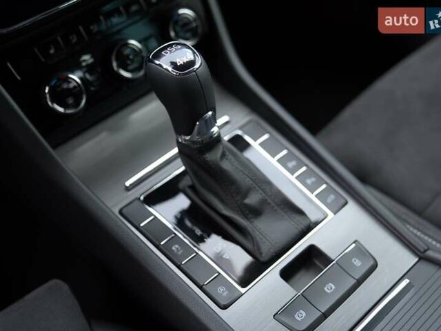 Белый Шкода Суперб, объемом двигателя 1.97 л и пробегом 196 тыс. км за 25500 $, фото 43 на Automoto.ua