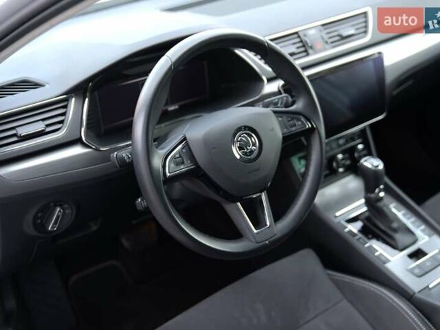 Белый Шкода Суперб, объемом двигателя 1.97 л и пробегом 196 тыс. км за 25500 $, фото 40 на Automoto.ua