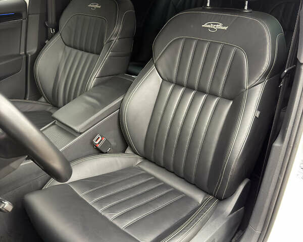 Белый Шкода Суперб, объемом двигателя 1.97 л и пробегом 181 тыс. км за 27500 $, фото 13 на Automoto.ua