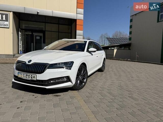 Білий Шкода Суперб, об'ємом двигуна 1.4 л та пробігом 87 тис. км за 31893 $, фото 13 на Automoto.ua
