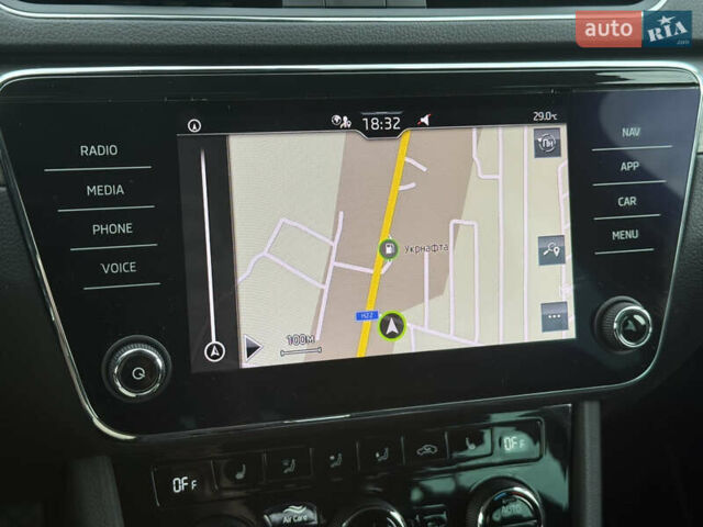 Белый Шкода Суперб, объемом двигателя 1.97 л и пробегом 211 тыс. км за 22500 $, фото 21 на Automoto.ua