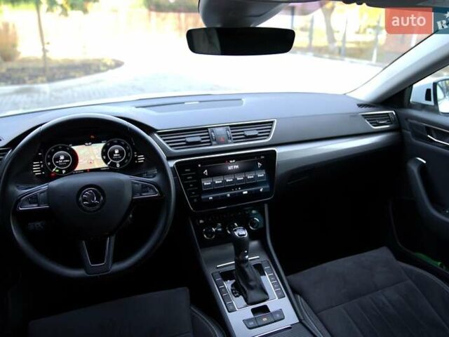 Белый Шкода Суперб, объемом двигателя 1.97 л и пробегом 196 тыс. км за 25500 $, фото 36 на Automoto.ua