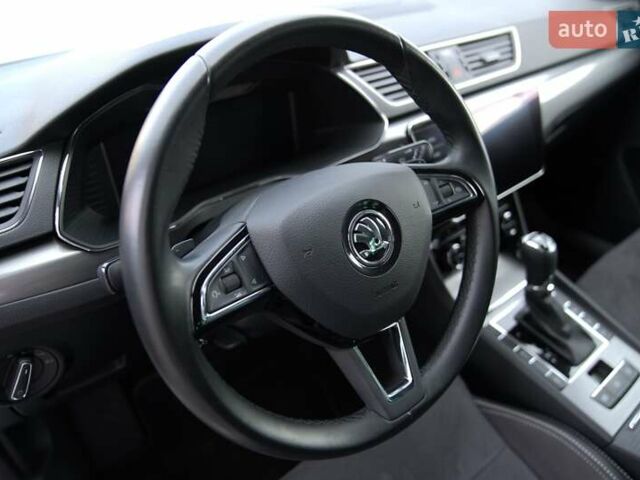 Белый Шкода Суперб, объемом двигателя 1.97 л и пробегом 196 тыс. км за 25500 $, фото 38 на Automoto.ua