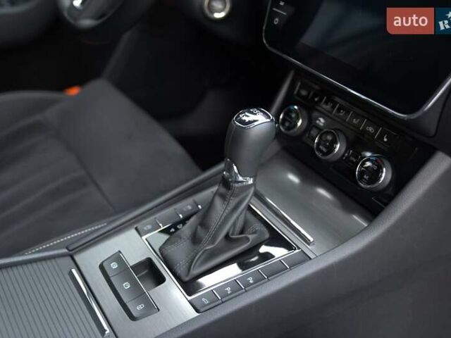 Белый Шкода Суперб, объемом двигателя 1.97 л и пробегом 196 тыс. км за 25500 $, фото 42 на Automoto.ua