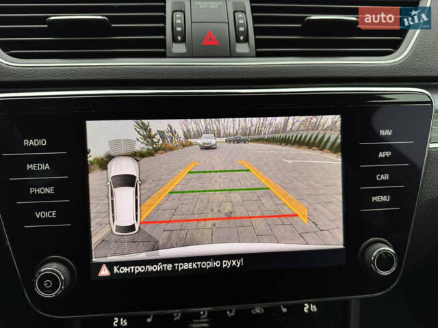 Белый Шкода Суперб, объемом двигателя 1.97 л и пробегом 219 тыс. км за 25500 $, фото 29 на Automoto.ua