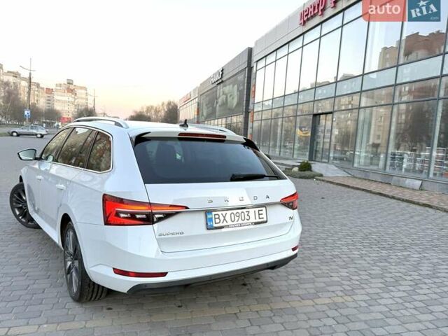 Білий Шкода Суперб, об'ємом двигуна 1.4 л та пробігом 87 тис. км за 31893 $, фото 2 на Automoto.ua