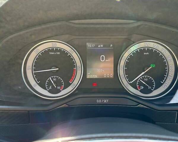 Белый Шкода Суперб, объемом двигателя 1.97 л и пробегом 215 тыс. км за 31000 $, фото 2 на Automoto.ua