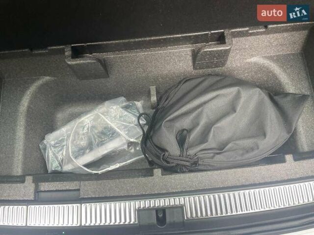 Білий Шкода Суперб, об'ємом двигуна 1.4 л та пробігом 107 тис. км за 24900 $, фото 27 на Automoto.ua